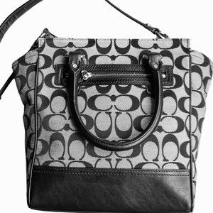 Coach Signature Penelope Jacquard - New